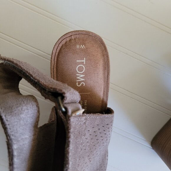 Toms Suede Grenada Sandals Size 8M Perforated Suede Peep Toe Chunky Heel - Picture 8 of 14